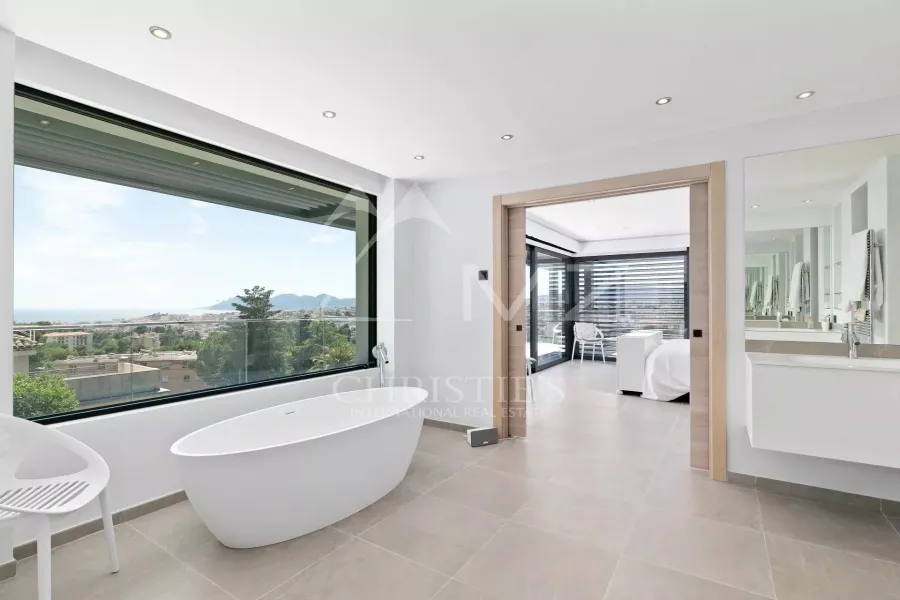 Proche Cannes - Villa contempraine neuve - 7