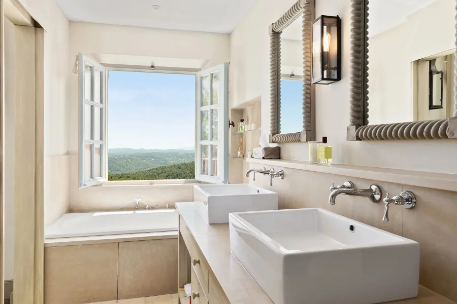 Proche Saint-Paul de Vence - Magnifique villa entièrement rénovée - 9
