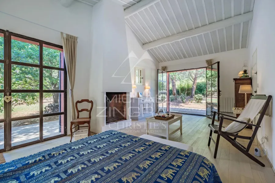 Roussillon - Charmante maison avec piscine - 8
