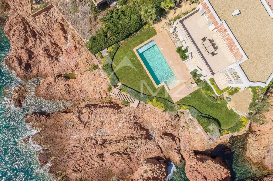 Proche Cannes - Villa pieds dans l'eau - 4