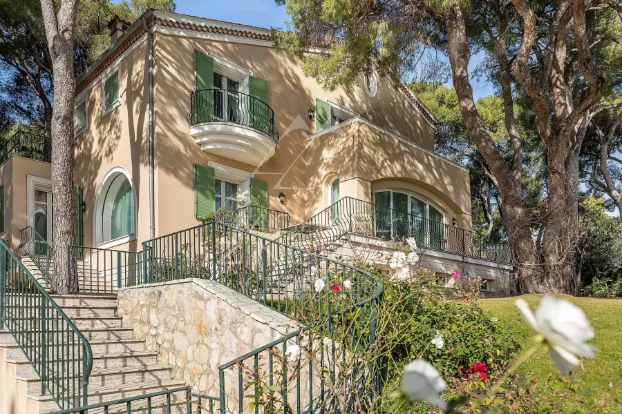 Saint-Jean Cap Ferrat - Propriété d'exception vue mer - 2
