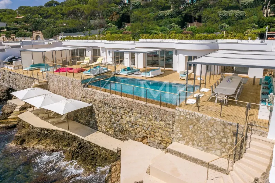 Cap d'Antibes - Exceptionnelle villa pieds dans l’eau - 1