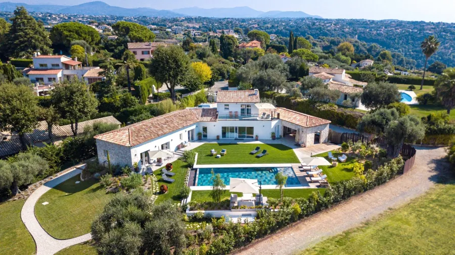 St Paul de Vence - Vue Carte Postale sur le village - 9