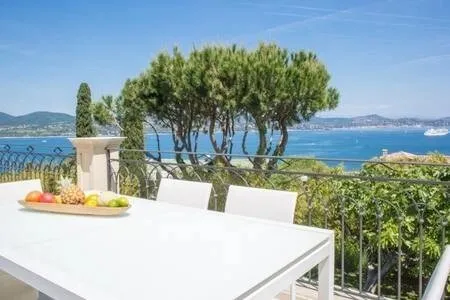 Proche Saint-Tropez - Charmante villa provençale vue mer - 4