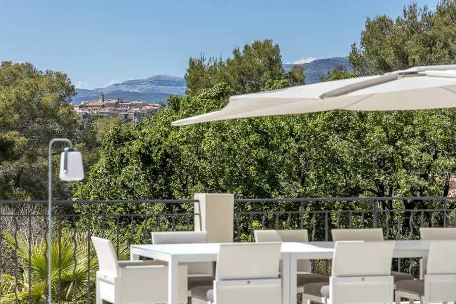 MOUGINS RESIDENTIEL  - VUE COLLINES ET VILLAGE - 4