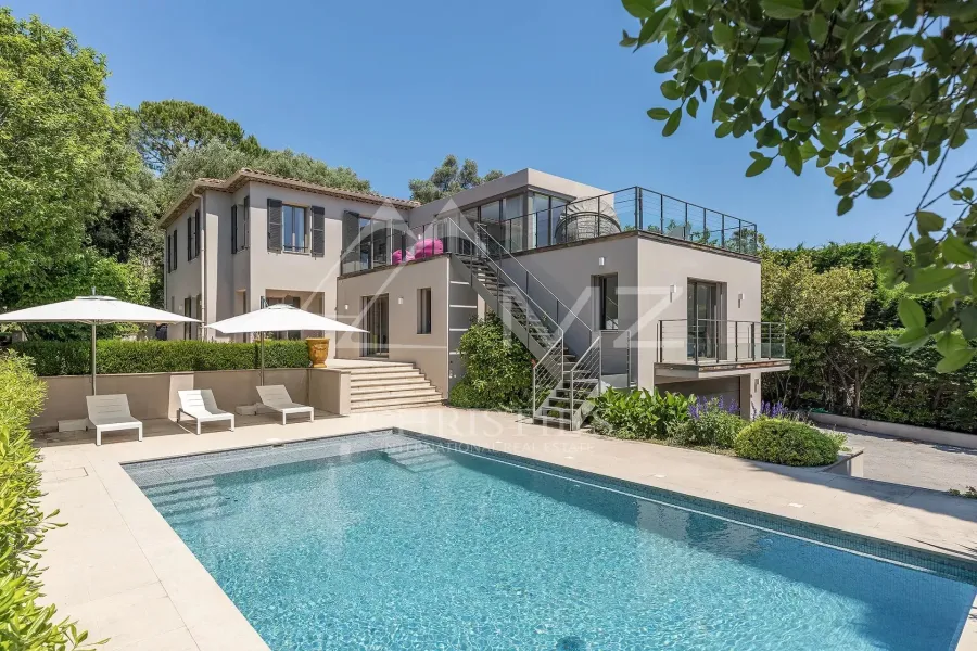 Cap d'Antibes - Villa contemporaine entièrement rénovée