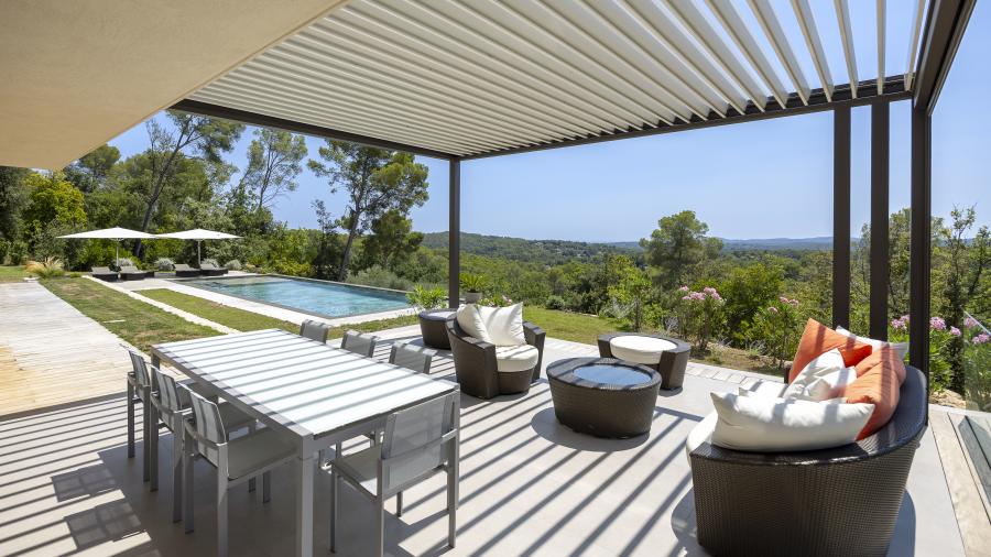 Une signature architecturale contemporaine avec panorama d'exception - 9
