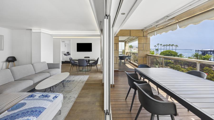 Cannes – Croisette – Wunderschöne 4-Zimmer-Wohnung mit Meerblick