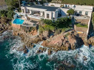 villa pied dans l'eau cannes